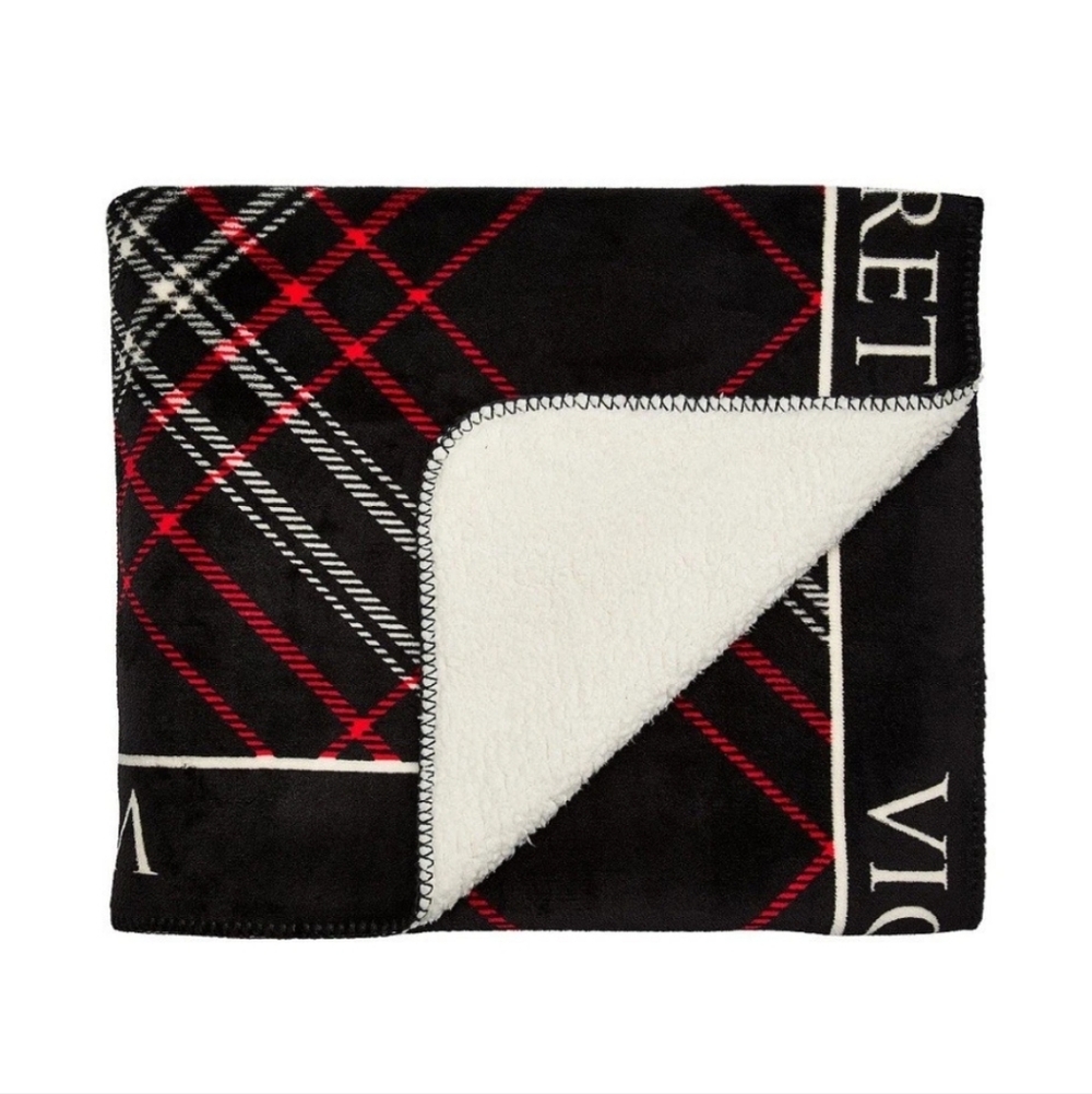 NEW Victoria's Secret Christmas Cozy-Plush Sherpa Blanket 50X60 Red Black